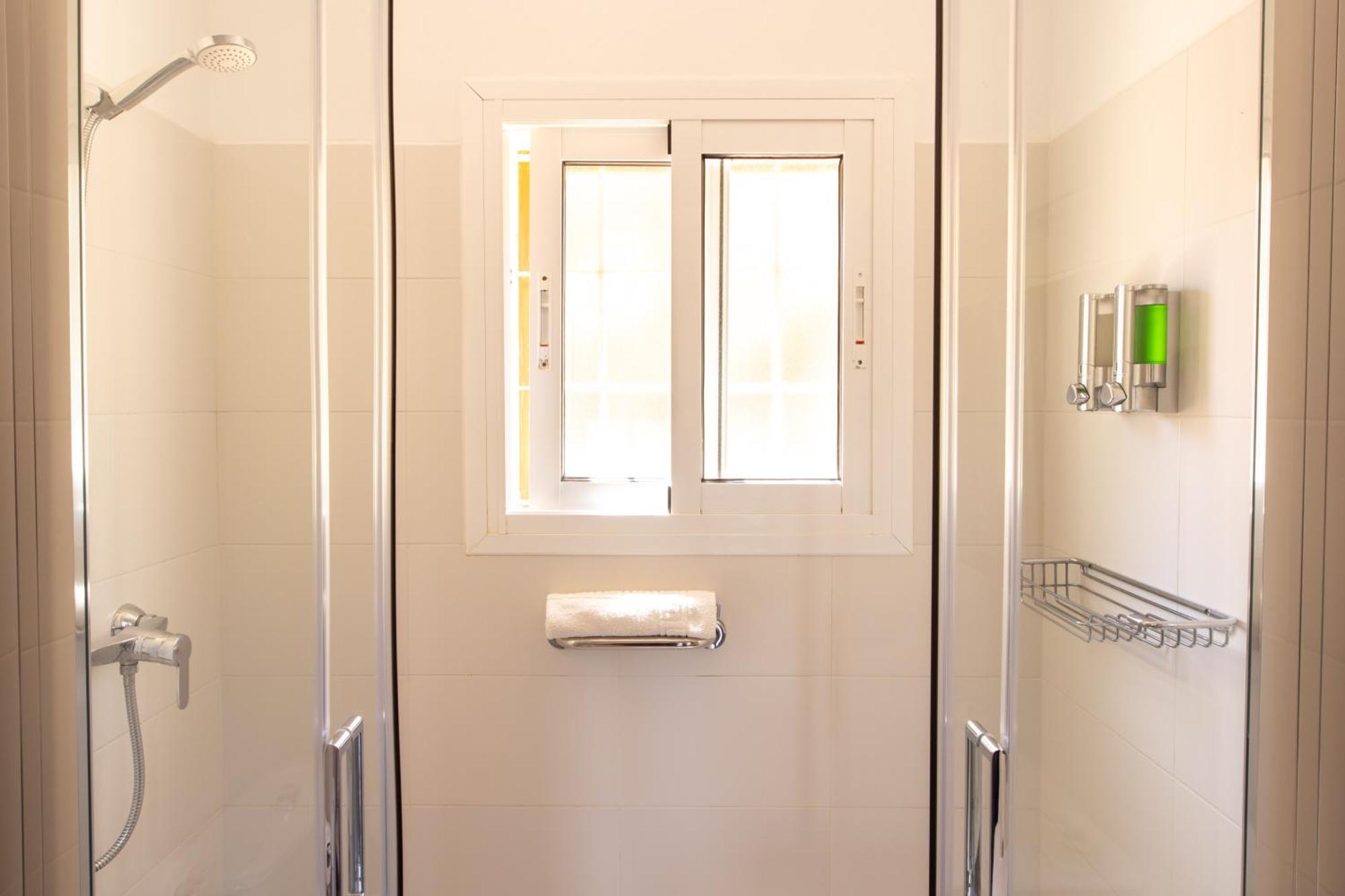 Apartamentos Verde Mar Es Pujols Buitenkant foto